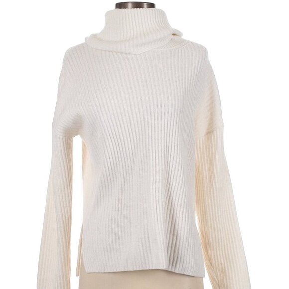 Banana Republic Sweaters - Banana Republic White Turtleneck sweater
